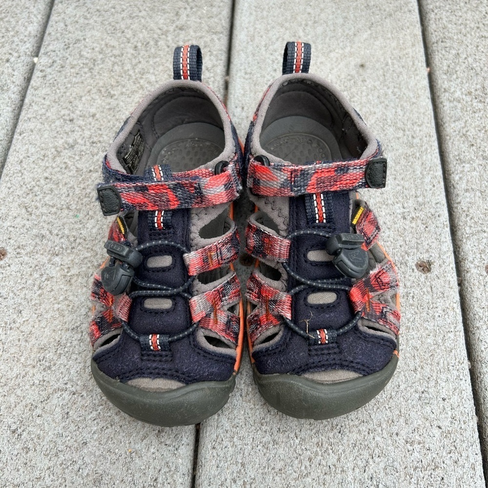 Keen Kids Outdoor Waterproof, Hiking, Camping, Climbing Sandals - Red and Blue